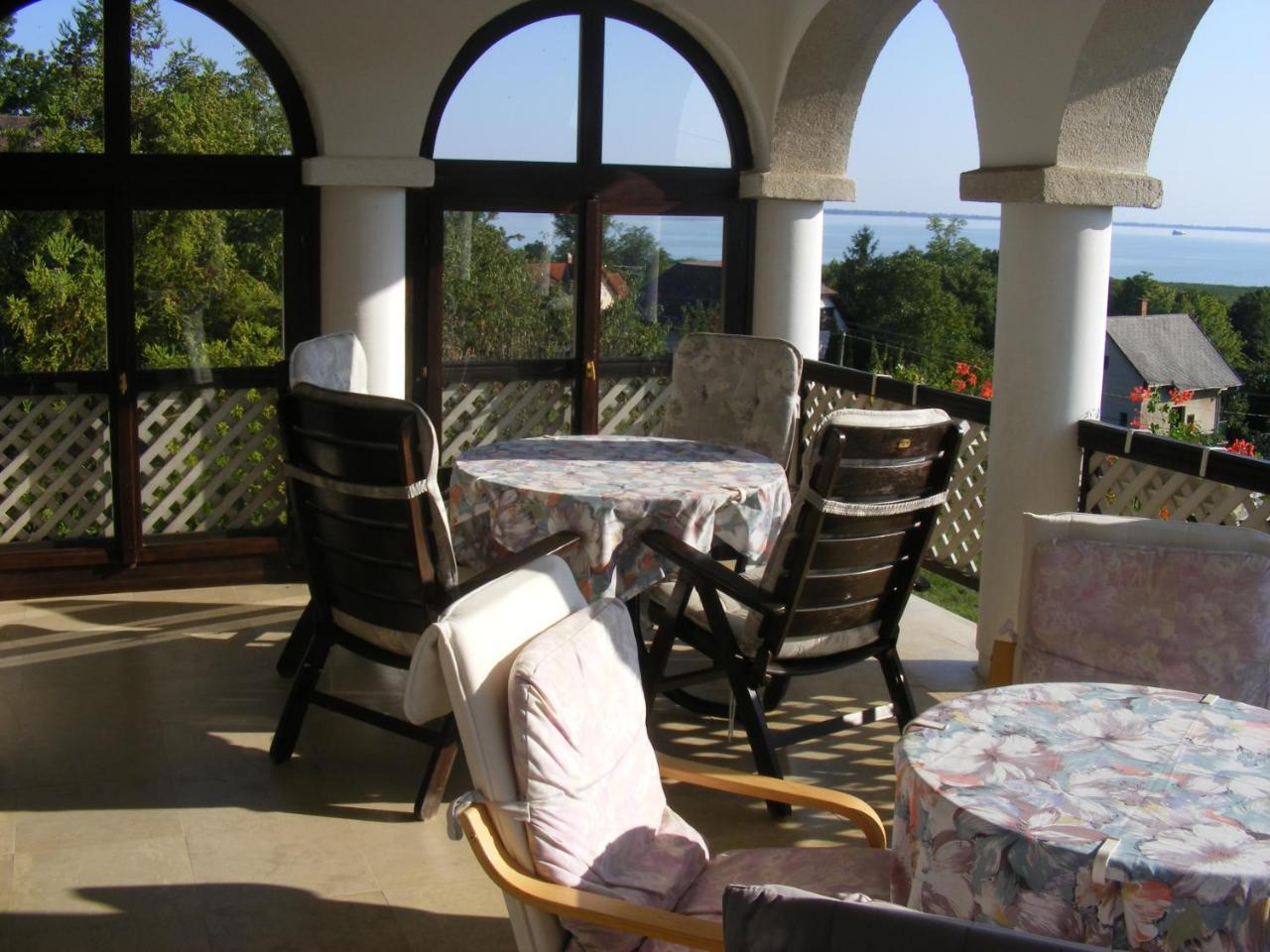 Pigal Panzio Bed & Breakfast Badacsonyors ภายนอก รูปภาพ