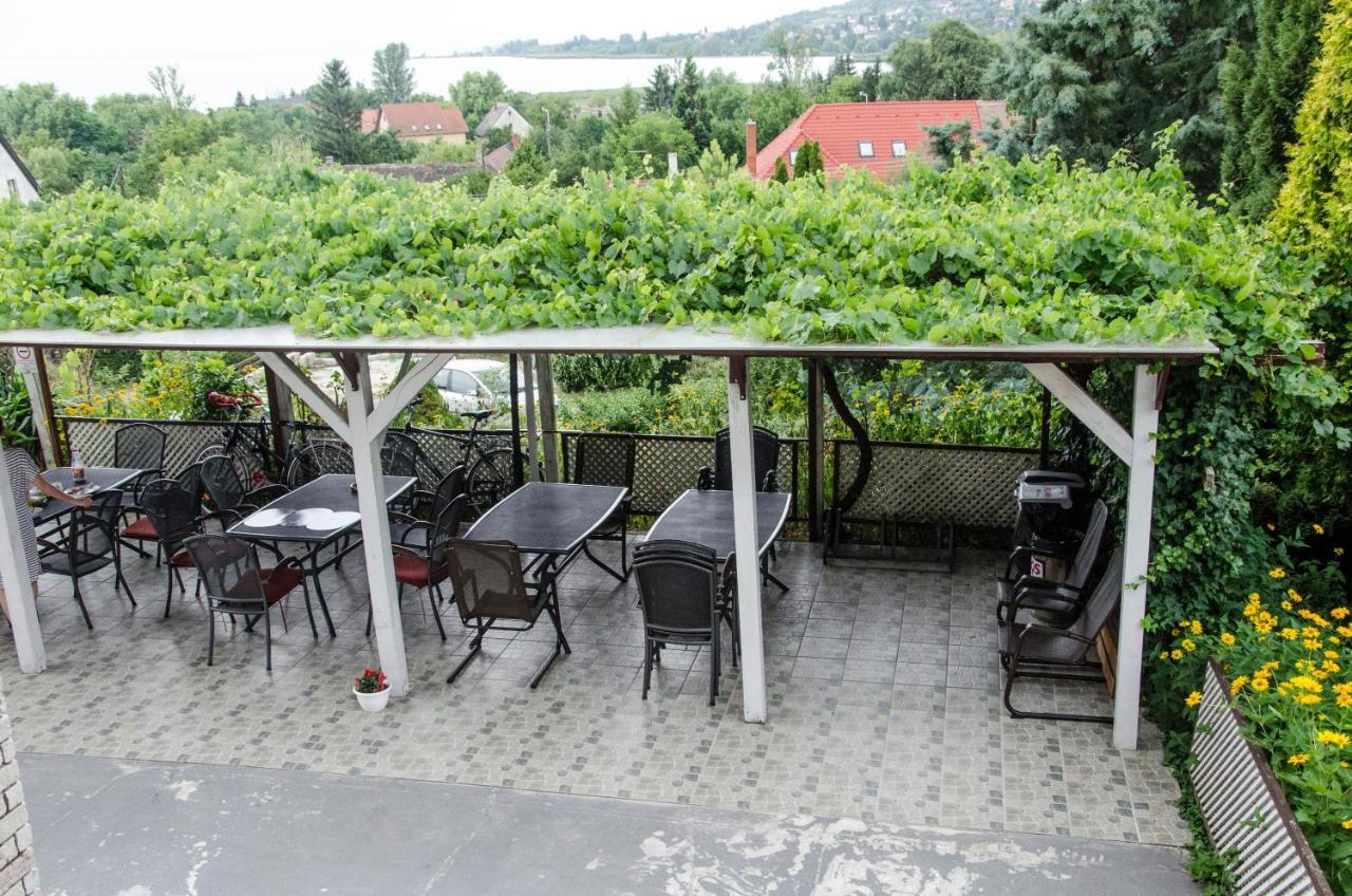 Pigal Panzio Bed & Breakfast Badacsonyors ภายนอก รูปภาพ