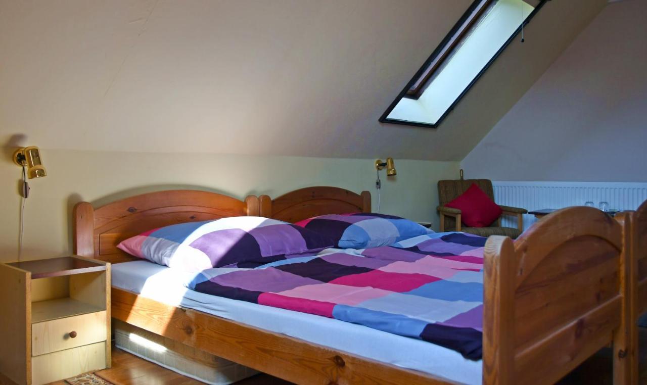 Pigal Panzio Bed & Breakfast Badacsonyors ภายนอก รูปภาพ